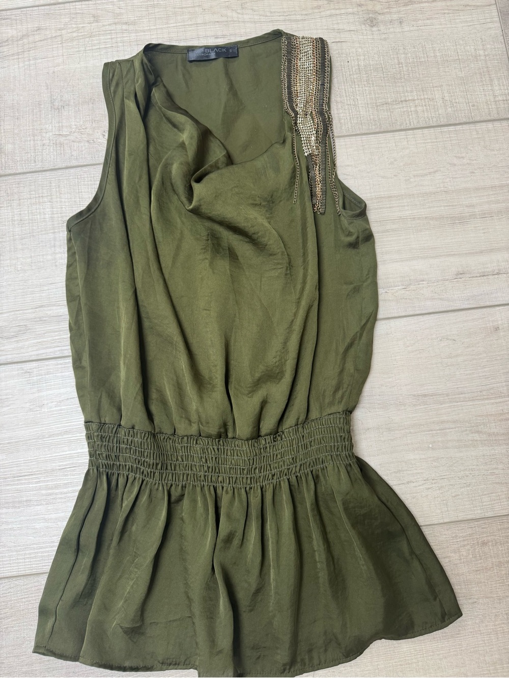Metropark MP.BLACK Olive Green Top with Black Tag